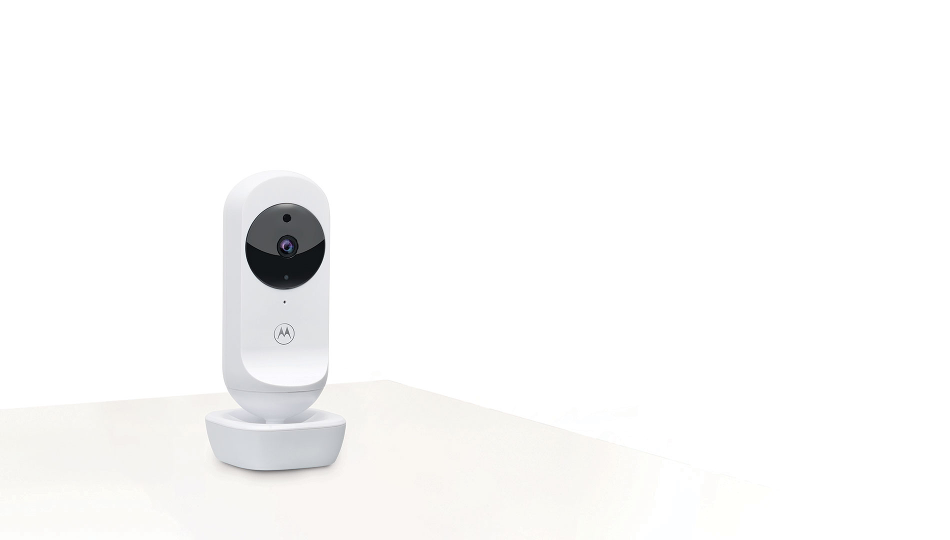 VM35 5 Inch Video Baby Monitor - Camera with digital zoom - Content image